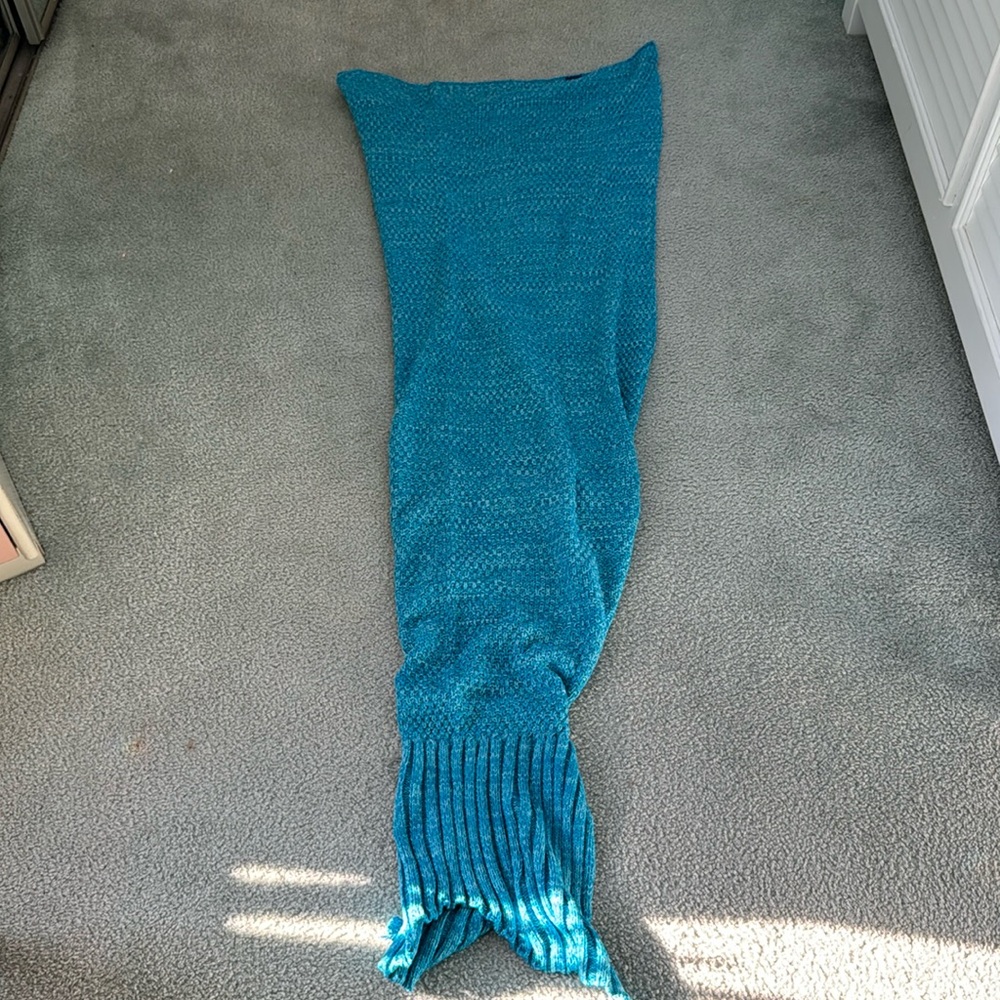 Blue crochet mermaid tail blanket